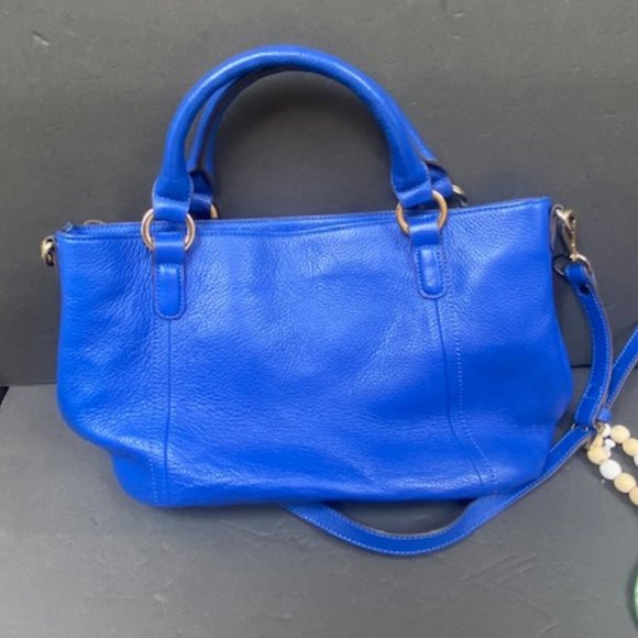 G.I.L.I. Handbags - Gilli Blue pebbled leather hobo crossbody like new electric blue